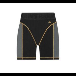 Ivy Park Cycling Shorts drip 2.2